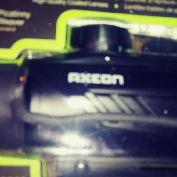 A laser. Scope - Picture 1 of 3